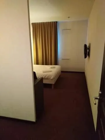 Privatif Dans Gare 아파트 님