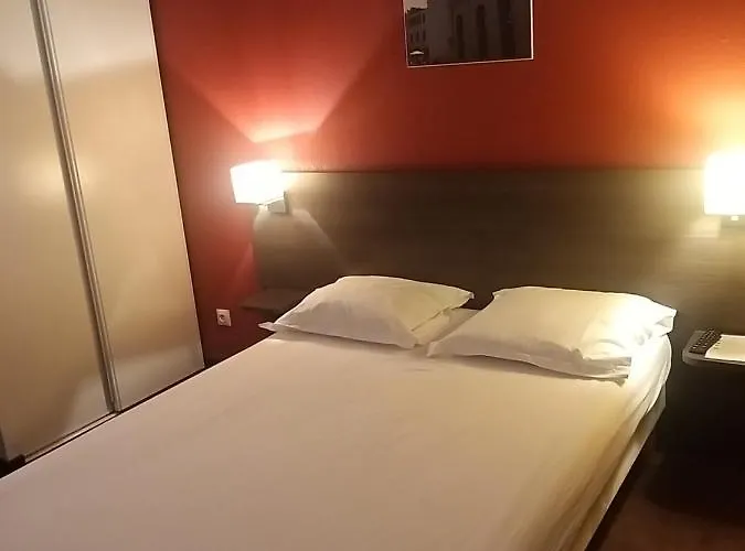 Privatif Dans Gare *